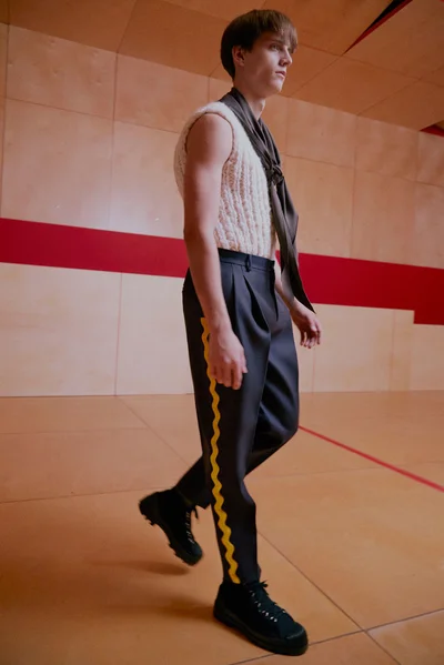 Look 11